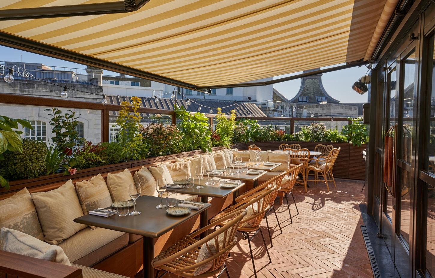 Rooftop Restaurant London - Yasmin